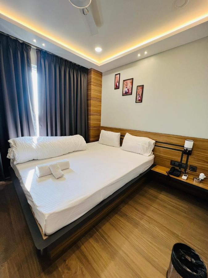 Hotel Royal Vanilla Siliguri Dış mekan fotoğraf
