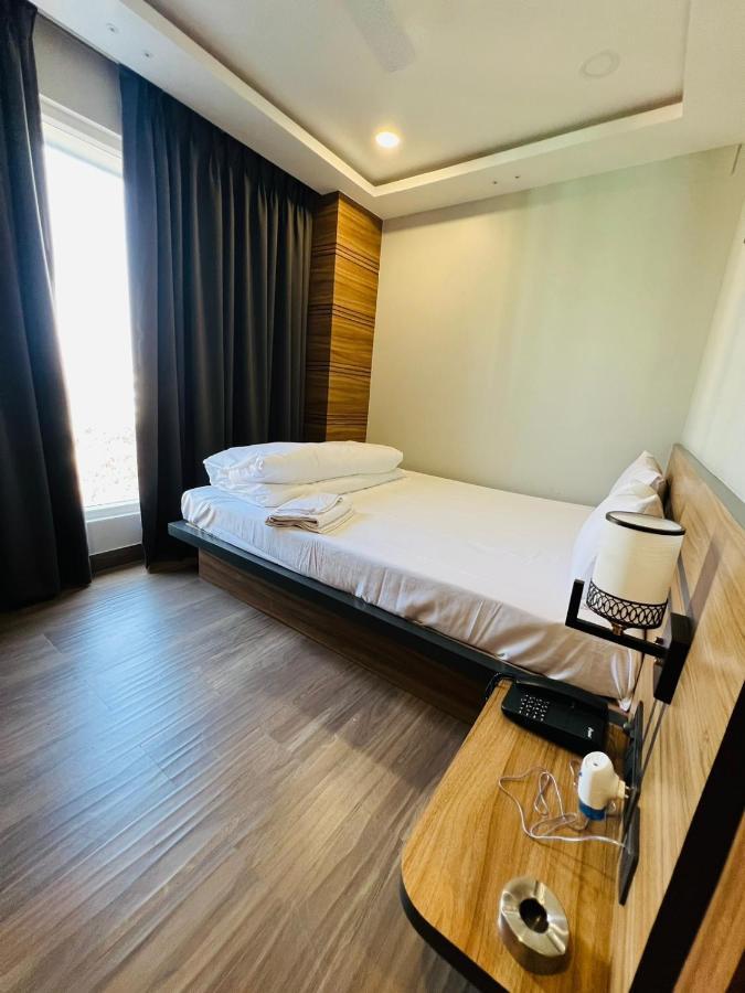 Hotel Royal Vanilla Siliguri Dış mekan fotoğraf