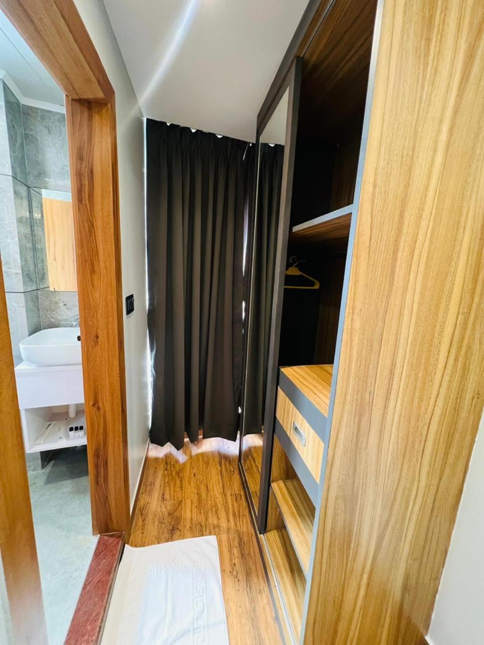 Hotel Royal Vanilla Siliguri Dış mekan fotoğraf