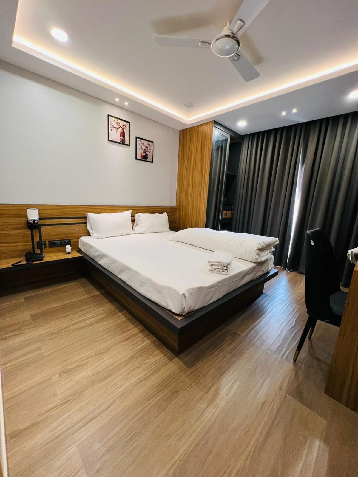 Hotel Royal Vanilla Siliguri Dış mekan fotoğraf